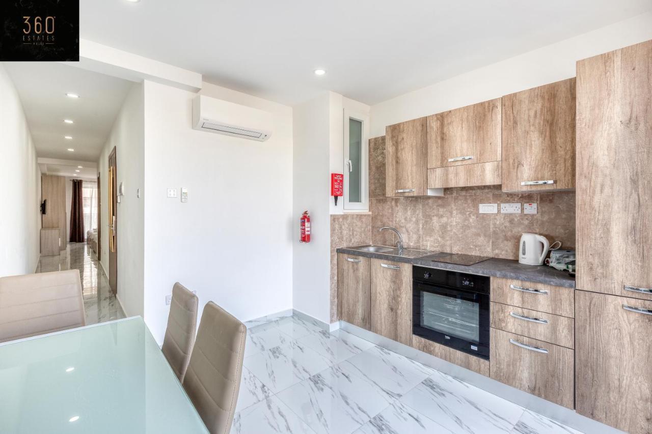 Apartment Beautiful, Spacious With Bbq & Private Terrace By 360 Estates Saint Julian's